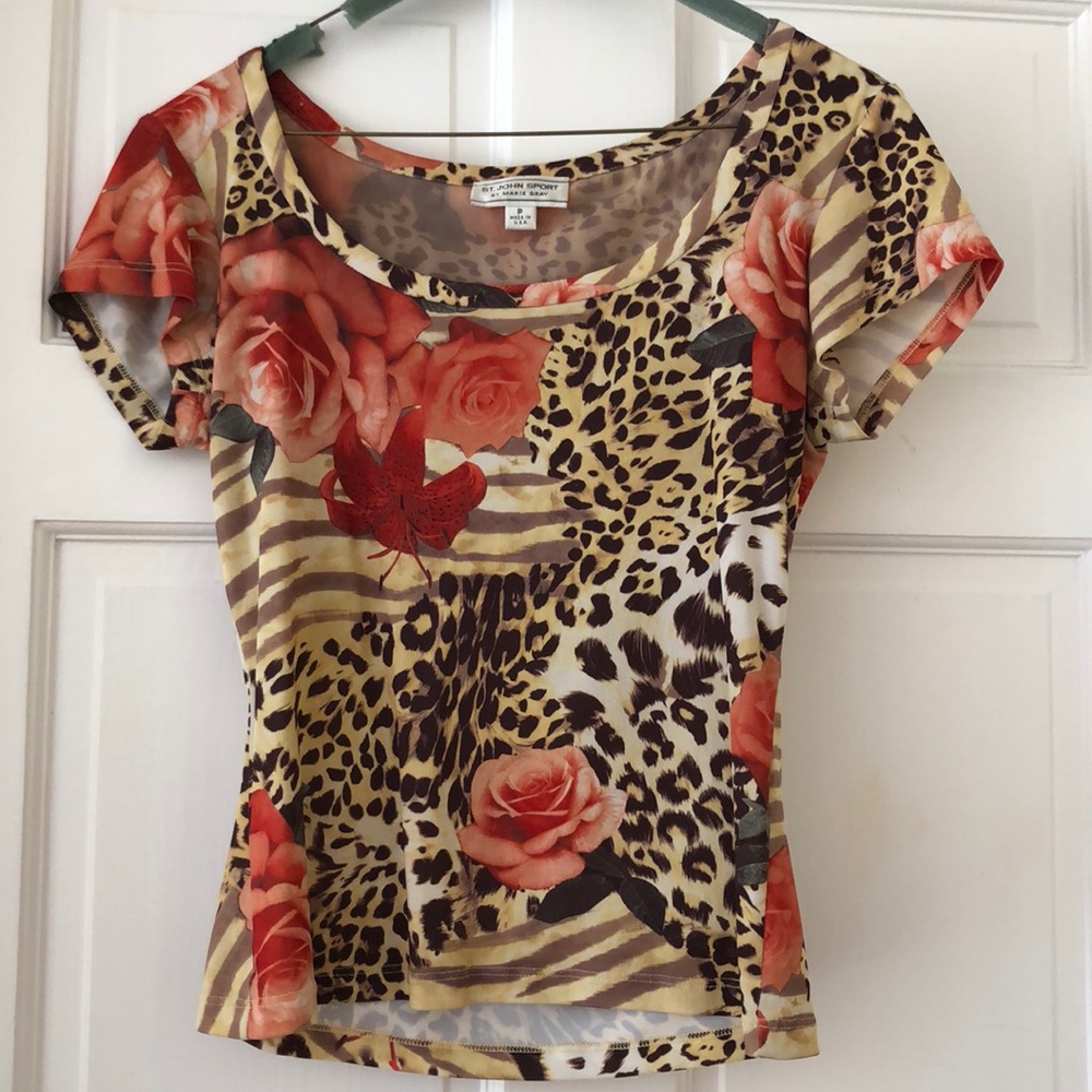 St John Sport short sleeve shell/top. Size P